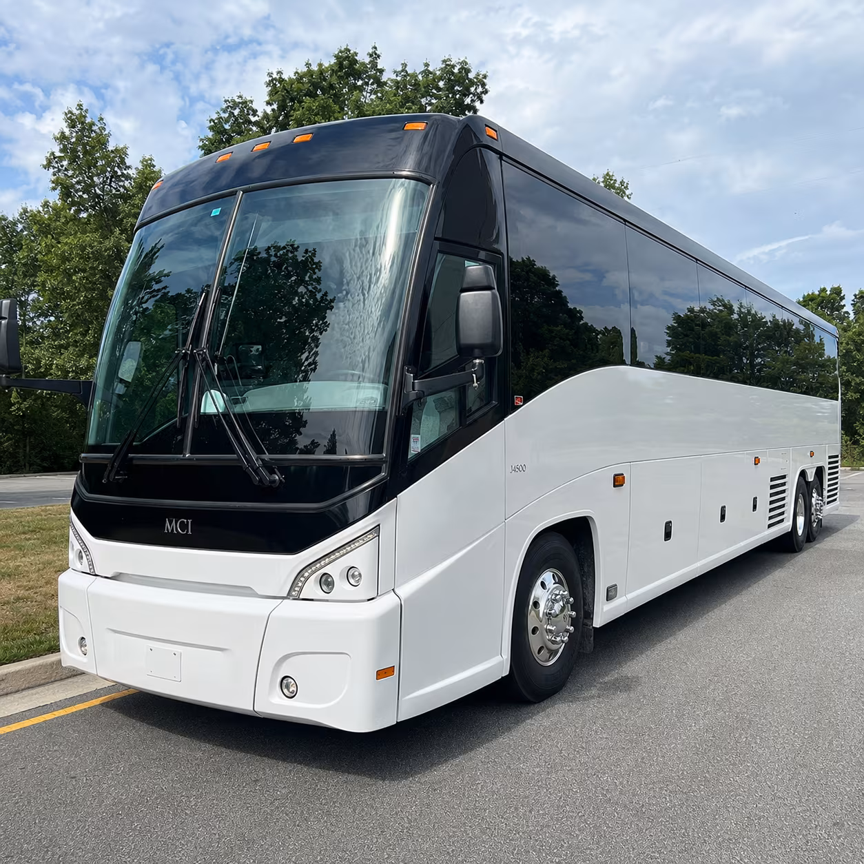 employee shuttle buses for visalia business parks and office campuses