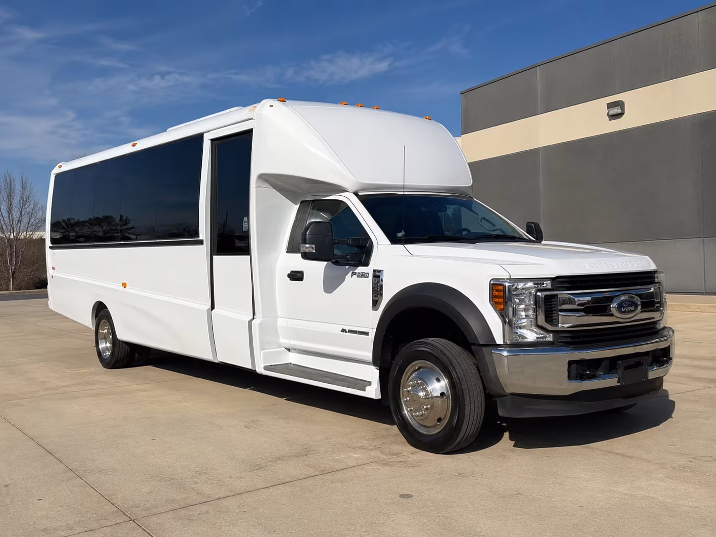 wine tour and brewery hop buses through the central valley